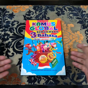 KAMUS GLOBAL BERGAMBAR 3 BAHASA