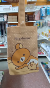 แก้วน้ำทรงสูง พร้อมกระเป๋าผ้ามีหูหิ้ว ลายลิขสิทธิ์แท้ โดเรม่อน คูมะ ขนาด750มล. แก้วน้ำน่ารัก