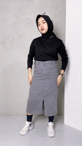Mengenal Seventyn Skirt Rok Jeans Mode Hijab Korean Style