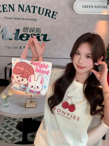 [พร้อมส่ง✅] กระเป๋าผ้าแคนวาส กระดุมแป๊ก (ไม่มีซิป) กระเป๋าถือขนาดเล็ก พกพาสะดวก Biangels🌟