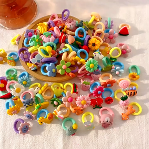 Hộp 30 Dây Chun Buộc Tóc Nhiều Màu Sắc đính charm nhiều mẫu cho bé gái 2cm