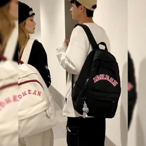 TKGril พร้อมส่งทุกพื้น กระเป๋าแฟชั่นแบบสะพายหลัง งานเข้าใหม่แบบจึ้งมาก วัสดุคุณภาพดี มี 4 สีให้เลือกใช้เลย สวยสับฉบับตัวมัม สั่งเลยพร้อมส่งมากจ้า