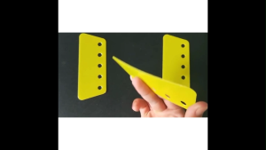 Cái cạo hình nền dụng cụ gạt dán giấy dán tường nhựa màu vàng-NIEVE