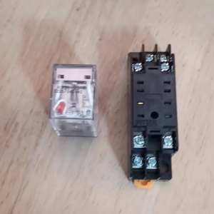 ของแท้!! OMRON Relay MY2N-GS-R  รีเลย์ my2 220V 240V AC รีเลย์8ขา 5A MY2N มีไฟ แสดงสถานะ