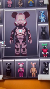 กรอบรูปตกแต่งบ้าน KAWS เหมาะสำหรับตกแต่งผนังห้องนอนและห้องนั่งเล่น จัดส่งจากกรุงเทพ