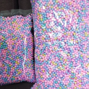 เม็ดโฟมสีพาสเทล โฟมย้อมสี เม็ดโฟมหลากสี ขนาด5-7มิลโฟม เม็ดโฟมตกแต่งของขวัญวันเกิด วันปัจฉิม วันปีใหม่ ราคาถูก