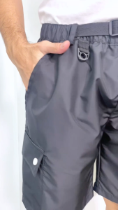 Celana Pendek Cargo Parasut Black/Hitam: Pilihan Ideal untuk Aktivitas Outdoor