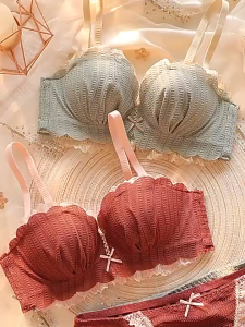 ชุดชั้นในน่ารัก ชุดชั้นในที่สวยงาม รูปแบบลูกไม้อวบอ้วน บราเจ้าหญิงลูกไม้ 3/4ถ้วย NY004 เสื้อใน