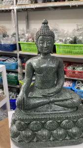 พระพุทธรูปปางมารวิชัยหน้าตัก9นิ้ว พร้อมฐาน หินเขียวน้ำโขง ช่วยปกป้องคุ้มครอง