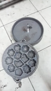 KHUÔN BÁNH BÔNG LAN GANG ĐEN NẶNG 5KG2