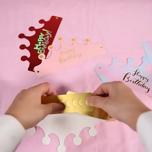 Satu Keluarga Topi Anak Ulang Tahun Kertas Bentuk Mahkota C790 HBD Dekorasi Pesta Crown Birthday Party Hat Topi Bahan Kertas Import