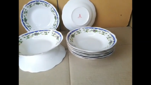 Piring Poslen / Piring Makan 9 inchi / MIC / Keramik