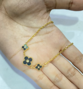 Gelang Jurai Titanium Clover 3 Titanium Steel Aksesoris Fashion Trend