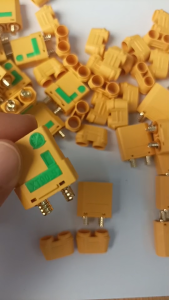 *พร้อมส่ง ตัวเชื่อมต่อกระสุน XT90-S ตัวผู้ และตัวเมีย 1คู่ สําหรับเชื่อมต่อแบตเตอรี่ Lipo FPV โดรน