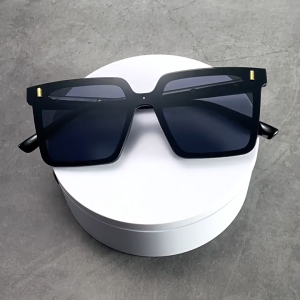 Vintage Black Square Frame Sunglasses Sun Protection Men Women Sunglasses Driving Sunglasses Reduce Radiation Eye UV400 Protection