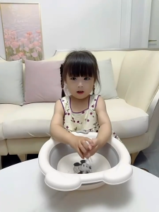 ของแท้ 100% Disney อ่างล้างหน้าเด็ก หนาทนทานสํ พับเก็บได้ กะละมังพับได้  3200ML ล้างผัก ล้างจาน ซักฟอก  ตั้งแคมป์ แบบพกพาสะดวก LPCG