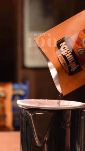 เมล็ดกาแฟคั่วบด กาแฟโบราณ สูตร 1 ฉลากเหลือง ตรางูเห่า (350กรัม)