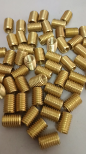 ตัวหนอน ตัวหนอนซ่อมเกลียว อุดเกลียว ซ่อมเกลียว  เกลียวใน M10X1.25มิล เกลียวนอก 1.5มิล และ 9/16 (12G) ยาว18มิล ตัวหนอนทองเหลือง