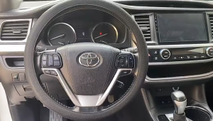 Leather Car Steering Wheel Cover 38CM Non-Slip Stereng Kereta Auto Parts Car Interior for Axia Bezza Myvi Stering Cover Breathable Non-Slip 方向盘套