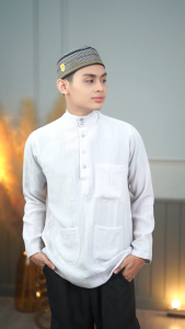 เสื้อกุรงผู้ชายแขนยาวลายทาง แขนปล่อย เนื้อผ้าทิ้งตัวใส่แล้วเข้าทรงสวย ใส่แล้วดูดี KR47 วาริสมุสลิม