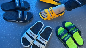 Dejavu Sendal Slip On Casual Pria Fashion Sandal Slop Karet Sendal Pria Wanita Anti Slip Sendal Selop Pria Sendal Rumah Flip Flop HSN175