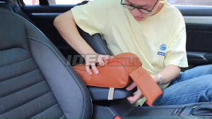 รถยนต์ ที่พักแขน ที่ท้าวแขนหุ้มหนัง 3 ชุด (Q5) ถุงแหลม แดง รอบ IDEAMALL