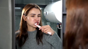 Dr.Isla Sikat Gigi Elektrik Perawatan Dan Alat Pembersih Karang Gigi Dental Remover With Light Electric Ultrasonic Sonic Dental Scaler USB Toothbrush Alat Pembersih Karang Gigi Dental Scaling Sonic Elektrik DYS01