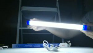LAMPU EMERGENCY PENERANGAN T7 NEON LED STIK STICK 3 MODE CAHAYA DARURAT PORTABLE MULTIFUNGSI USB 40W 60W 80W BELAJAR BEKERJA BERKEMAH CAMPING PEMADAMAN LISTRIK PADAM TAHAN LAMA