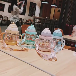 Botol Minum Anak Karakter Tanduk Lucu Botol Minum Anak Sekolah Tutup Sedotan Tali Panjang BPA FREE