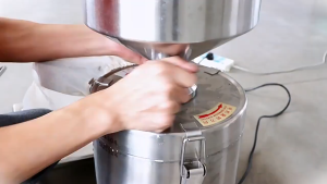 เครื่องทำน้ำเต้าหู้สแตนเลส ET-06 เครื่องบดถั่วสแตนเลสเชิงพาณิชย์ ความเร็ว 2800รอบต่อนาที กำลังไฟ 750 W พร้อมส่ง