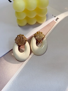 YOKO Anting Wanita Bentuk Oval Anti karat dan Anti Luntur Anting Wanita Dewasa Asli Anting Jepit Korea Style E1-23