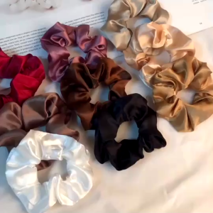 ✧SUPERMALL✧ Scrunchie Satin Ikat Rambut Medium dan Large A088