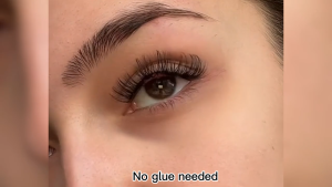 【จัดส่งจากประเทศไทย】ขนตาปลอม ไร้กาว ธรรมชาติ C หยิก DIY มีกาวในตัว ต่อขนตาช่อดอกไม้