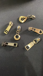 Kepala Resleting No.5 Gigi Nylon Impor Poles