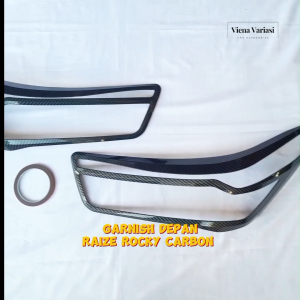 Garnish Depan Raize Rocky Cover Lampu Depan Mobil Toyota Raize Rocky Tahun 2021 Hitam Carbon