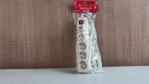 Stop Kontak Visicom Hitam Putih 3 4 5 Lubang 3 5 Meter SNI