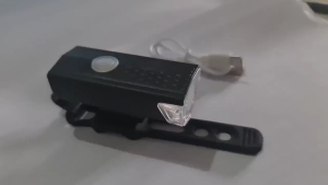 Lampu DEPAN sepeda USB recharegable