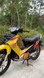 Striping Stiker Suzuki Shogun SP 125 R 2006 Fullset Stiker Body Standar Berkualitas