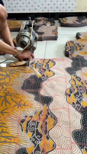 Kemeja Batik Anak Cowok Laki Laki Lengan Penjang Motif Melody Navy Sawung Galih Cucak Rowo Batik Anak Cowo Motof Terbaru Ukuran 2-12Tahun