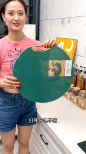 Thớt nhựa xanh PE cao cấp kháng khuẩn chống mốc vệ sinh dễ dàng tay cầm xoay 360 độ gọn gàng