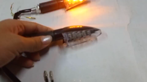 ไฟเลี้ยวเเต่ง F26 สำหรับมอเตอไซต์ทุกรุ่น งานพร้อมสายใส่เเทนของเดิมได้เลย Msx Zoomerx Cbr Mslaz และรุ่นอื่นๆ