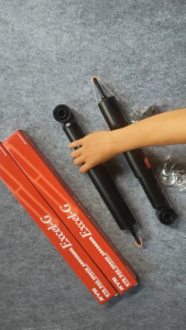 [GIÁ 1 CẶP] Phuộc Sau Fortuner 2016-2022 Thương hiệu KYB 3440082