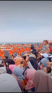 SETELAN BAJU TARI ADAT BETAWI