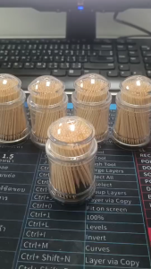 ไม้จิ้มฟัน ปลายเเหลม ไม้จิ้มฟันเเบบกระปุก ใช้ได้ทั้ง2ด้าน 1กระปุกมี 100 ชิ้น