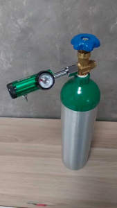 ถังออกซิเจน อลูมิเนียม 0.5 คิว คิว พร้อมเกจ์แห้ง SOLIDA ขนาด 500 ลิตร หัววาล์ว พวงมาลัย (CGA540) ออกซิเจนทางการแพทย์ สำหรับผู้ป่วย มีก๊าซเต็มถัง พร้อมใช้งาน ( ออกซิเจน Oxygen )