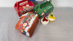 ถุงไทย กล่องของขวัญ กล่องขนม กระเป๋าหูจับ ใส่ของชำร่วย ลายคลิสมาส ขนาดใหญ่