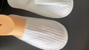 สีขาวslipper รองเท้าใส่ในบ้าน รองเท้าแตะคลีนิกเสริมความงาม นุ่ม เกรดพรีเมี่ยม เกรดโรงแรมชั้นนำ สลิปเปอร์กันลื่น คุณภาพดี สปา บ้านพัก รีสอร์ท บ้านพัก บ้านพักตากอากาศ