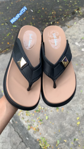 Sandal Jepit Wanita Platform Asesoris Samping Empuk Wedges Simple Trendi
