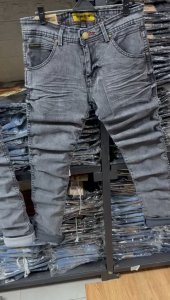 MC WISCER Celana Panjang Pria Jeans Polos Tidak Luntur Model Skinny Bahan Denim Melar Distro Pria