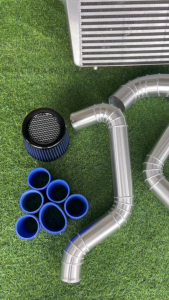 อินเตอร์แต่งสำหรับรถดีแมก/เชฟเก่า เครื่องคอม อุปกรณ์ครบกรองอากาศแบบผ้า ขายึดอินเตอร์แบบเหล็ก หากไม่มันใจ สอบถามเพิ่มเติมก่อนสั่งซื้อนะคะ